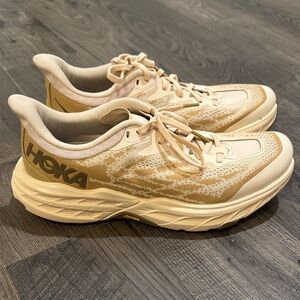 Hoka Men’s Speedgoat 5 Beige Athletic Shoes